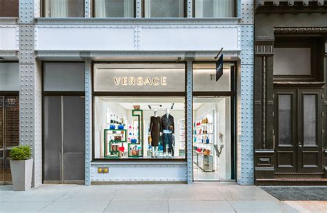 ufficio versace new york|Versace opens boutique in New York's SoHo .